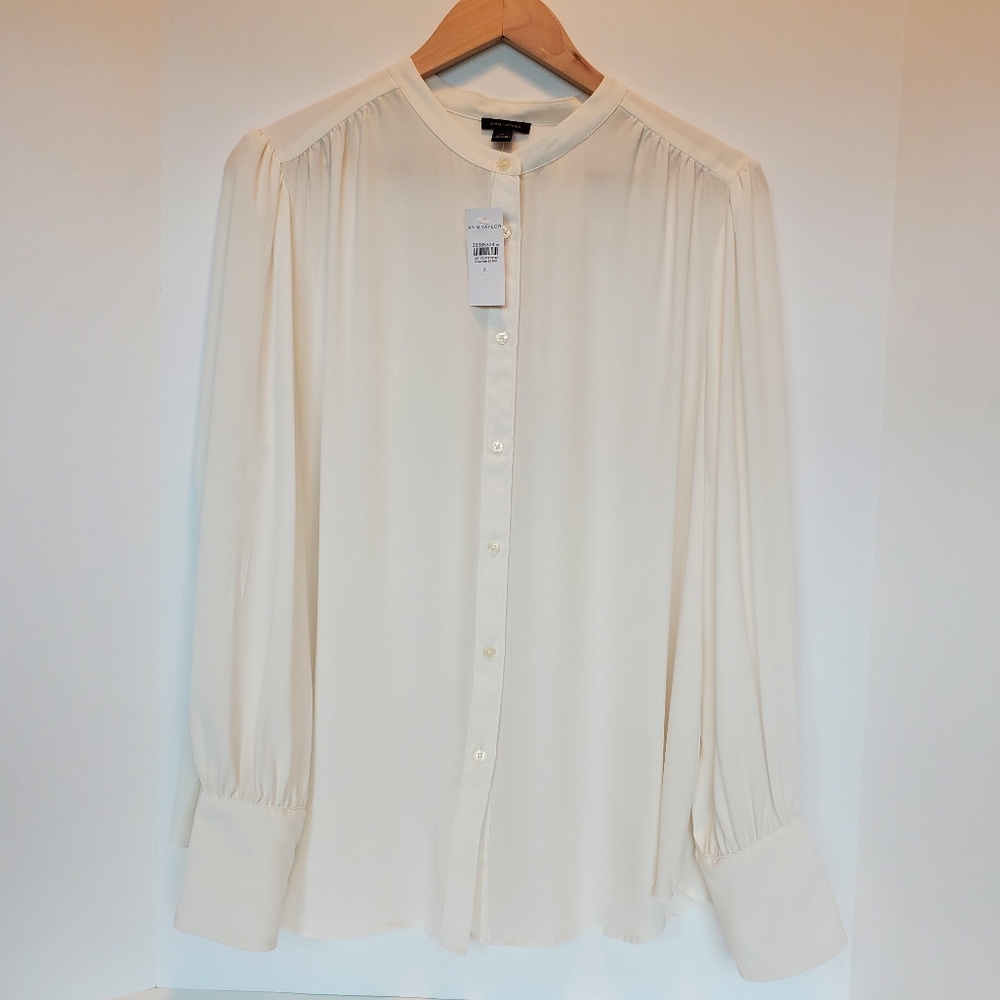 NWT Ann Taylor cream button up long sleeve blouse XL